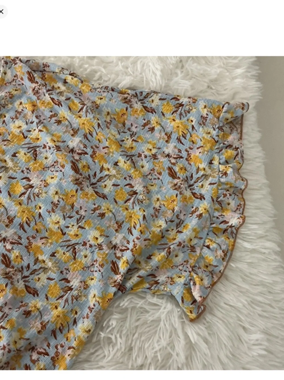 Melloday Floral Wrap Blouse 1X Blue Yellow Smocked Waist Flutter Sleeve - Picture 12 of 13
